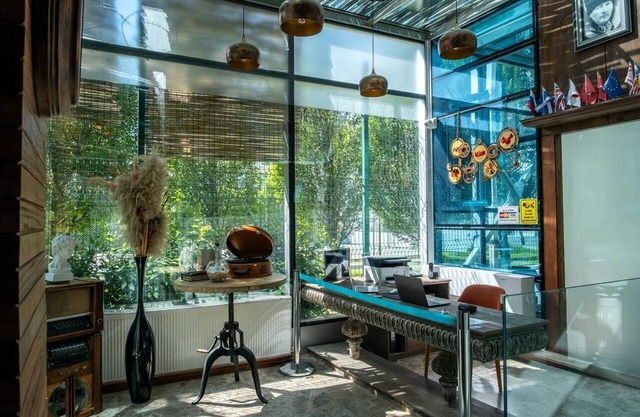 Discovery Hotel