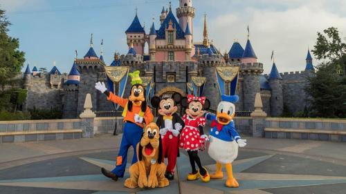 Disney, Knott's, Hot Tub, 24hr Gym, Parking, Wi-fi