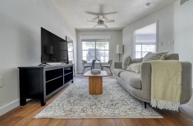 Divine Gateway 1BR w/Gym, Pool, nr Stadium, by Blueground