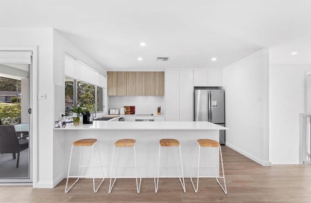Dixon Drive 4