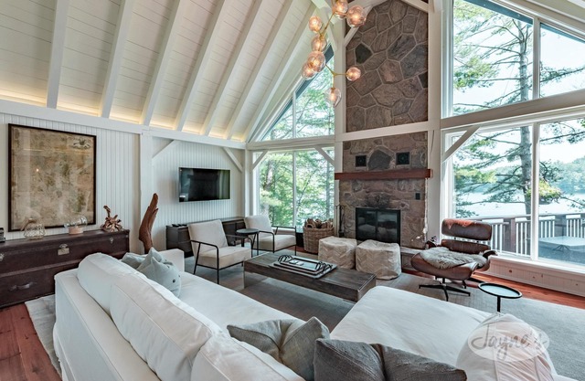 Doesn't Get Better! Muskoka Luxury! 7Bdrms, 5Bath, Boathouse! Bunkie!
