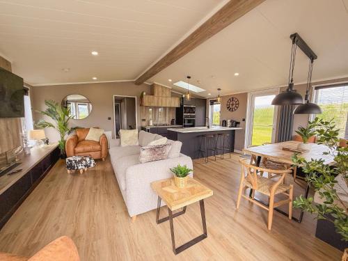 Dogwood Lodge