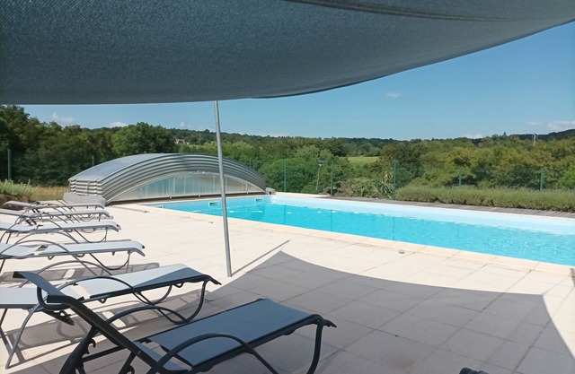 Domaine de la Rebière 15 pers 6 rooms swimming pool 6x12, spa, sauna, fitness, yoga