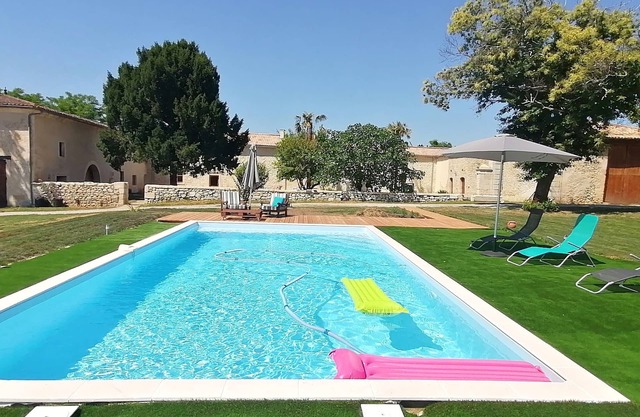 Domaine de Gaïa, Chambre Aphrodite, Swimming pool, 1.5 ha park, Near Saint-Emilion.
