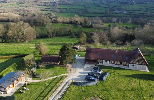 Domaine " Les Deux Vallées" Mariage, Séminaire, Réunions Famille. Sur Demande