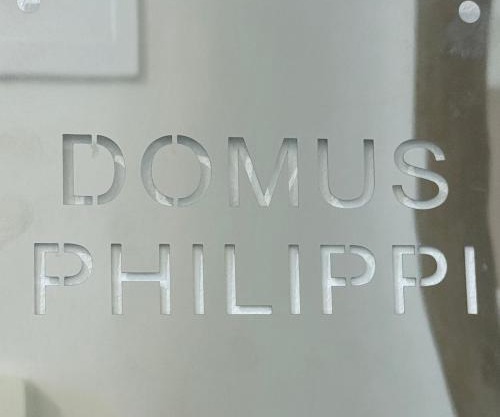 Domus Philippi with parking