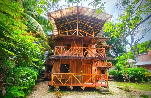 Don Jons Lodge -Surf & Yoga
