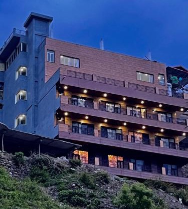 Doon Valley Resort, Mussoorie - away from city hustle
