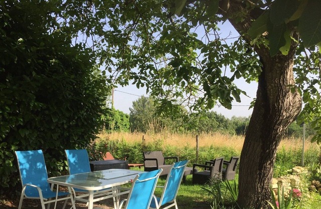 Double GUEST ROOM (4 pers) in the countryside near Saint Emilion