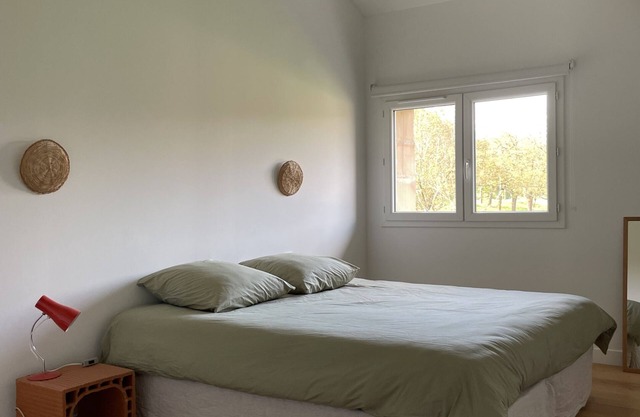 Double or Twin-Comfort-Shared Bathroom-Countryside view