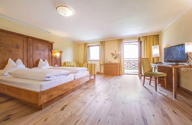 Double room "Rotkehlchen" with pampering board 4 - Hotel der Wiesenhof