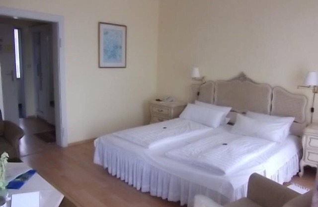 Double room bath or shower/WC - Hotel Rhein-Residenz
