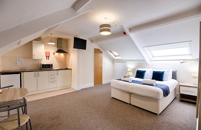 Double Room, Kitchen, Parking