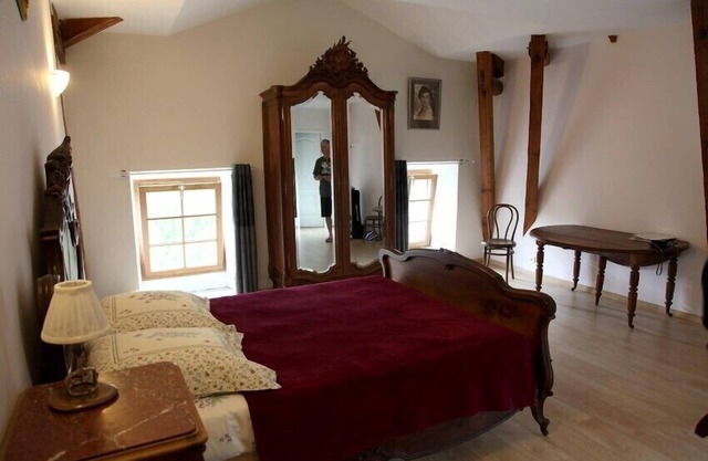 Double room-Premium-Ensuite with Shower-2