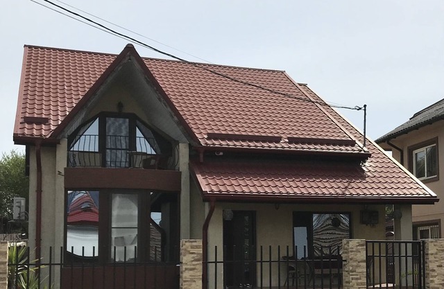 Double room with balcony and bathroom