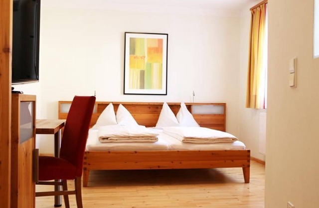 Double room with shower, WC - Binggl, Hotel