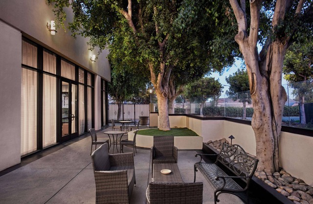 DoubleTree by Hilton Los Angeles - Norwalk