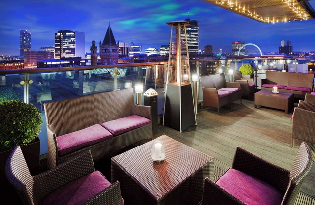 DoubleTree by Hilton Manchester - Piccadilly