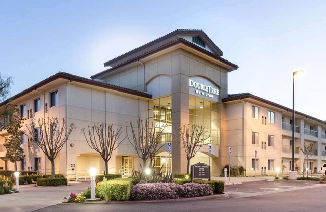 DoubleTree by Hilton Ontario Airport