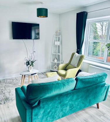 Dover Ferry Apartments x 2, private terrace and castle views