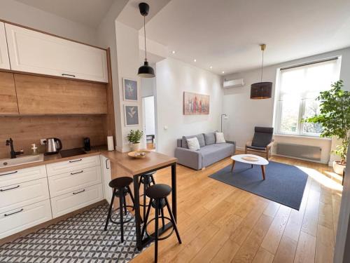 Downtown Apartment