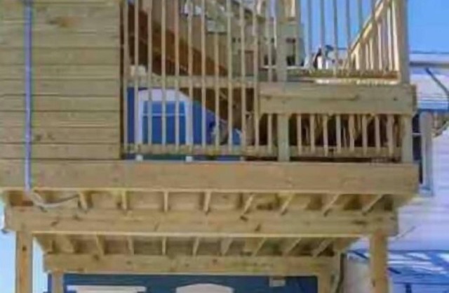 Downtown Greektown-upper Canton with parking pad rooftop 3 bedrooms 3 bathrooms