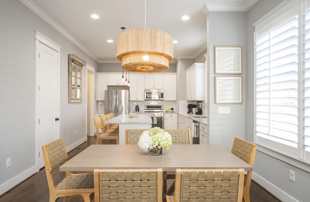 Downtown in 7min & Rooftop Deck! Gorgeous Stunning Nashville Home!