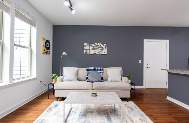 Downtown Memphis Blues Apartment Retreat