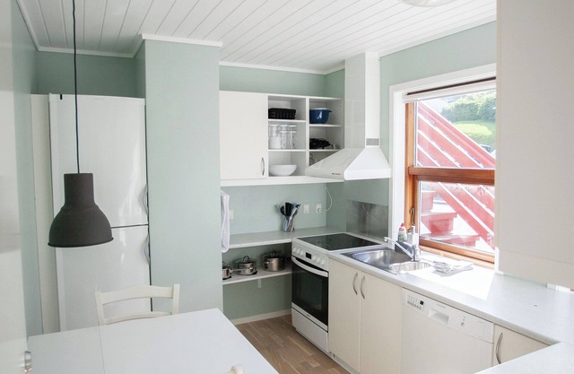 Downtown/Newly Renovated 2 Bedroom Apartment