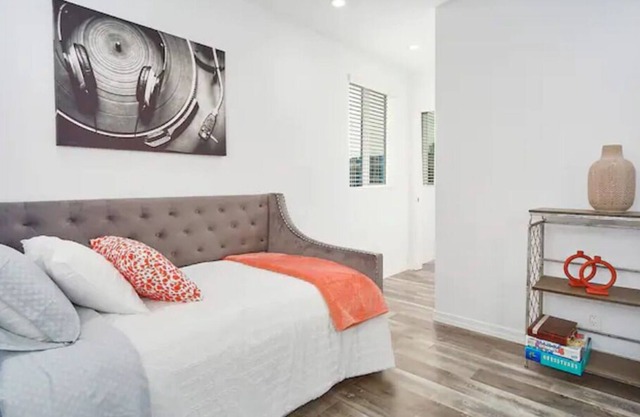 Downtown Redlands Getaway Home away from home.