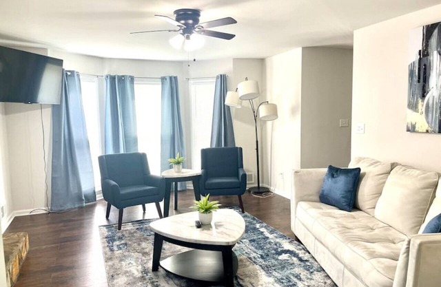 Dream Getaway Home in Snellville, Huge Yard, Deck and Smart TVs in Every Room!