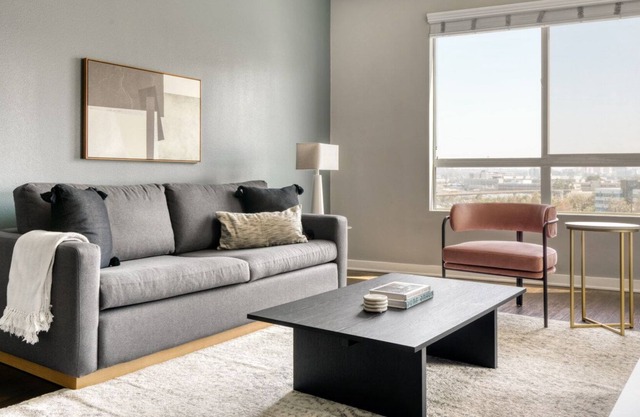 Dreamy Downtown 1BR w/ Gym, Pool & Spa, near 7th St Metro, by Blueground