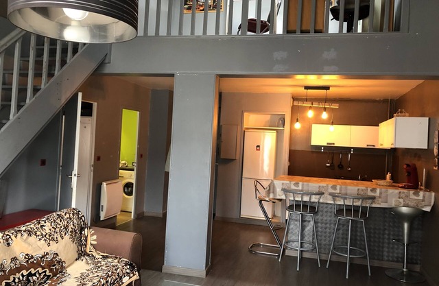 DUPLEX 2 ROOMS + LIVING ROOM Rouen TRAIN STATION