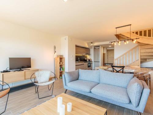 Duplex 4 étoiles avec Piscine, SPA, et Accès Pistes - 10 pers, 92 m², 3 ch + Coin Montagne - FR-1-461A-20