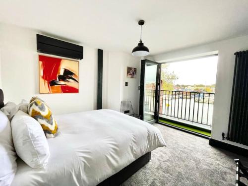 Duplex Apartment Harbourside city centre