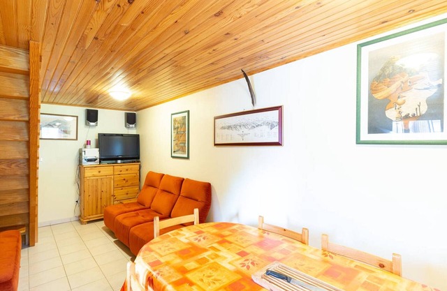 Duplex Chalet for 6 in Peaceful Peyragudes with Terrace and Barbecue