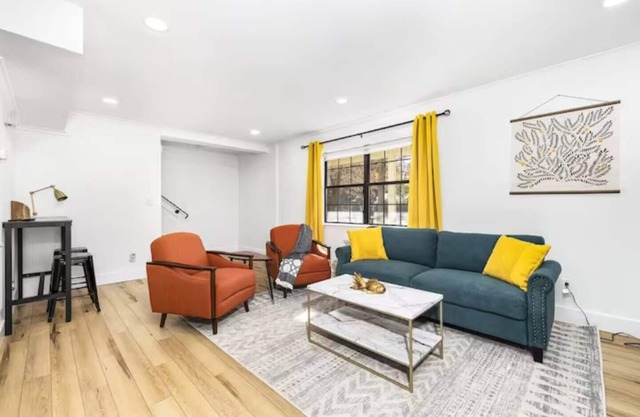 Duplex Delight: Perfect for Big Groups & Families!