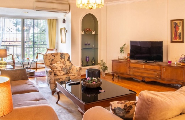 Duplex Detached House with Garden in Izmir