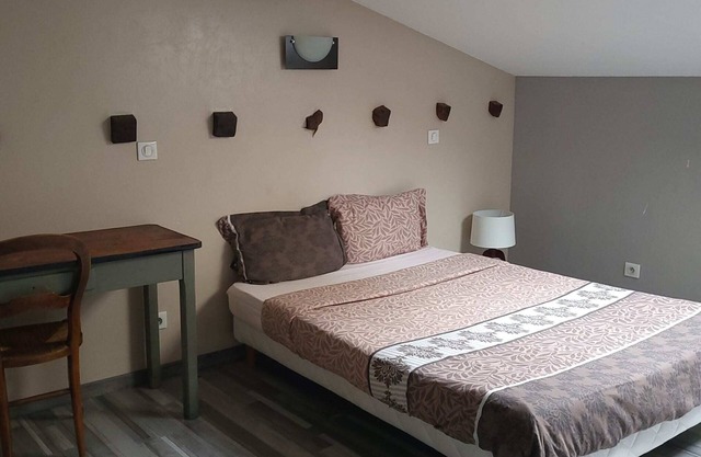 DUPLEX FACING THE LOIRE (APT N°03)