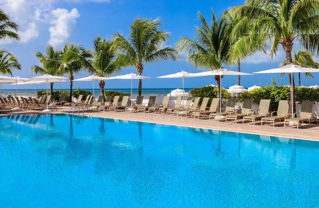 Duval Gardens Two Queen Room at Southernmost Beach Resort - Beach Access