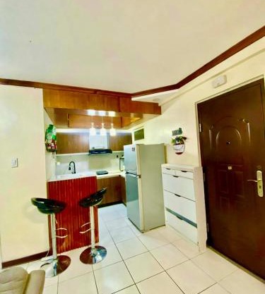 Dym cozy condo pad