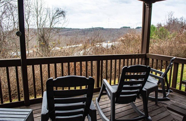 E101 · Winterplace Condo! Ski In Ski Out First Floor E101