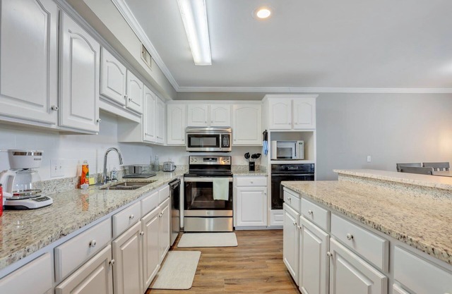 Eagle s Nest - Spacious Loft Downtown - Near GSU