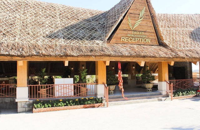 Eagles Beach Resort