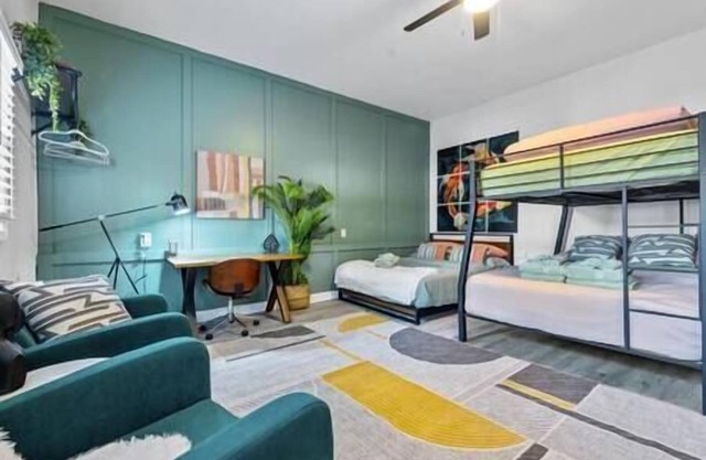 East ATL Retreat – Spacious Getaway (10 Guests)