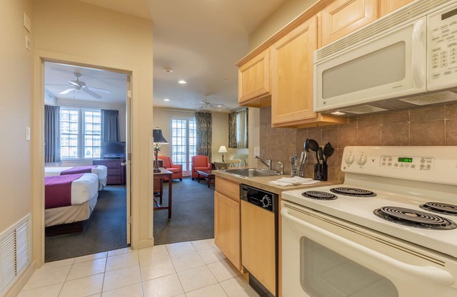 Ebb Tide Suites