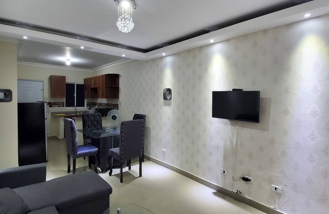 Economic apartment 10 minutes from the airport I4a
