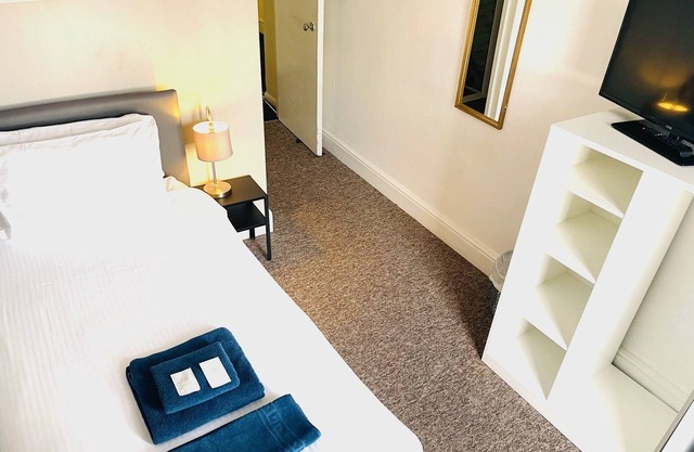 Economy Single Ensuite at Royal Ashton Town House