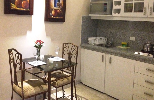 El Patio Suites II