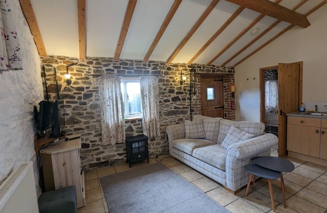 Elegant and Secluded 1-bed Cottage Near Bideford